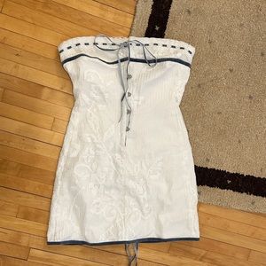 With Jean Sabrin Mini White Lace Dress